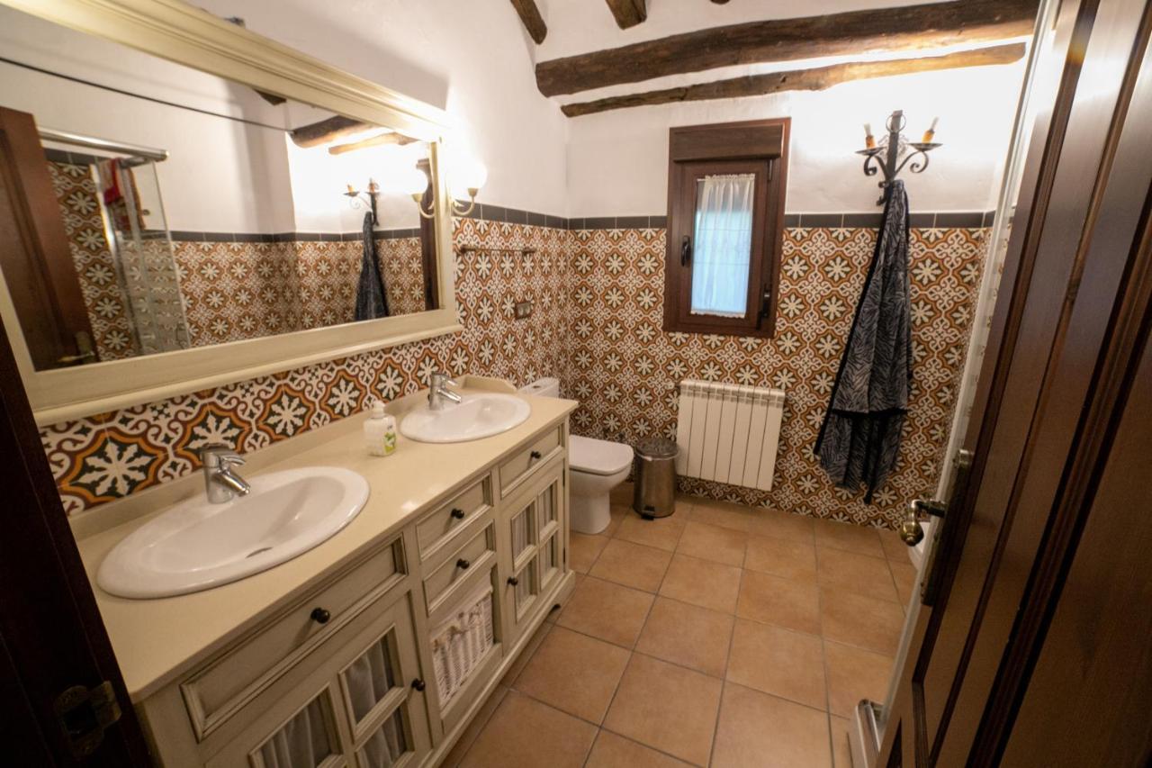 فيلا Cortijo El Segador Y El Capricho Almedinilla المظهر الخارجي الصورة